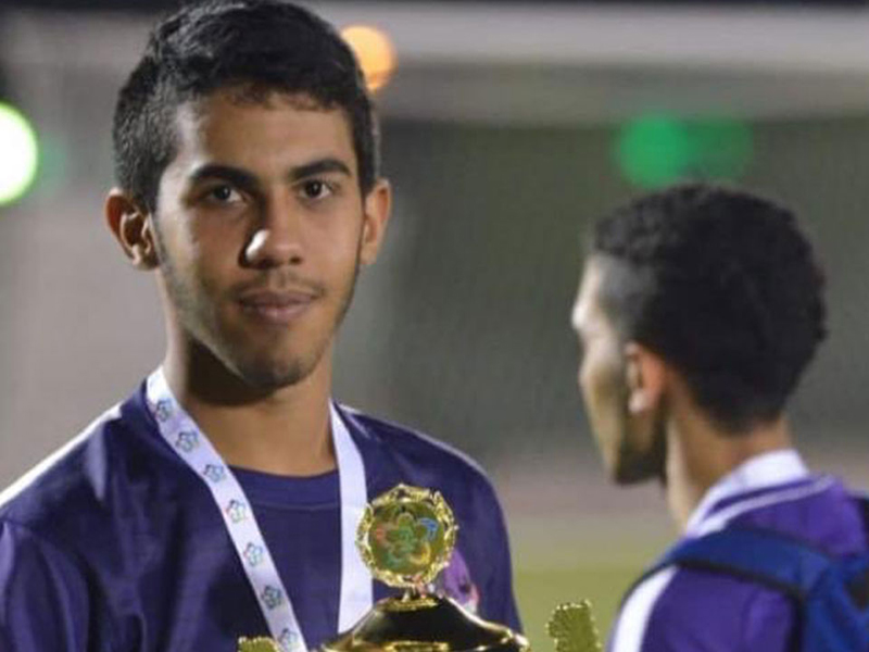 لاعب كرة قدم سعودي يكشف إصابته بفيروس "كورونا"